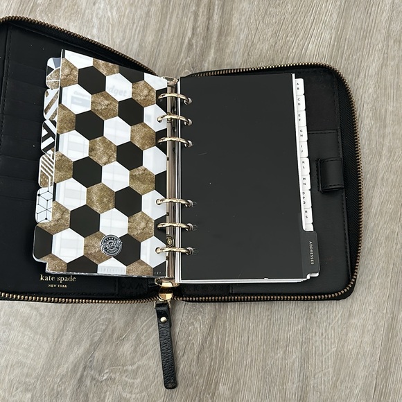 Wellesley Planner - Kate Spade - Picture 5 of 9